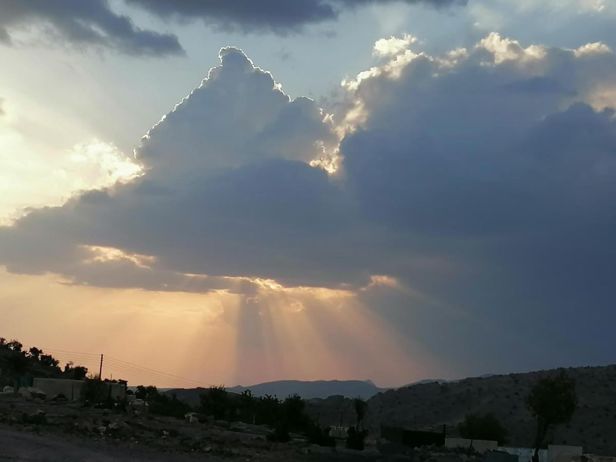 Vila Bayt Alhagar Residance بيت الحجر للضيافة الجبل الأخضر Hayl Yaman Exteriér fotografie